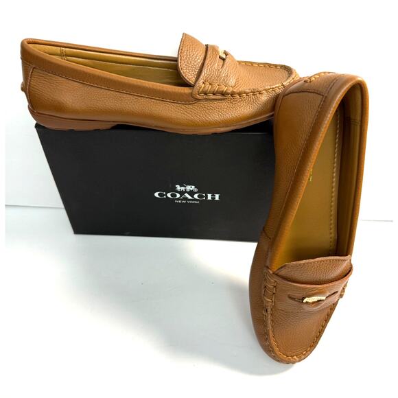 Coach Shoes Penny Peb Grn Leather Saddle Size 6.5 New in Box - Picture 3 of 6